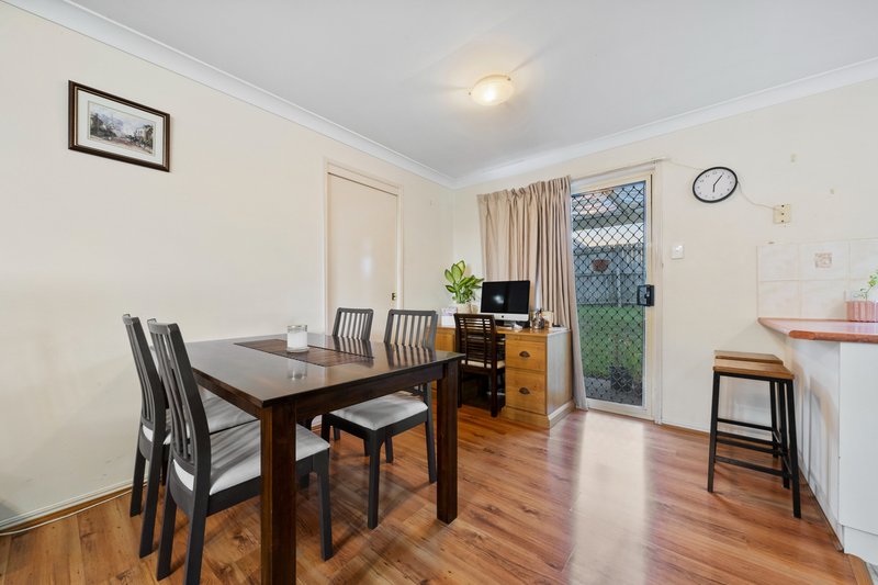 Photo - 8 Bou Court, Edens Landing QLD 4207 - Image 5