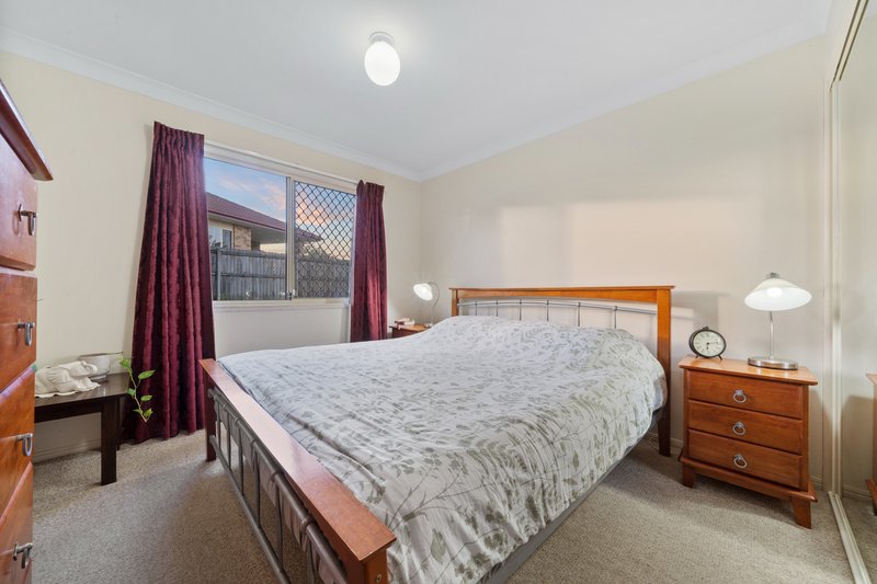 Photo - 8 Bou Court, Edens Landing QLD 4207 - Image 7