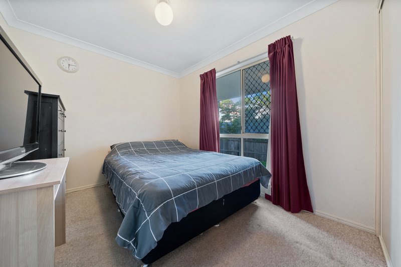 Photo - 8 Bou Court, Edens Landing QLD 4207 - Image 8