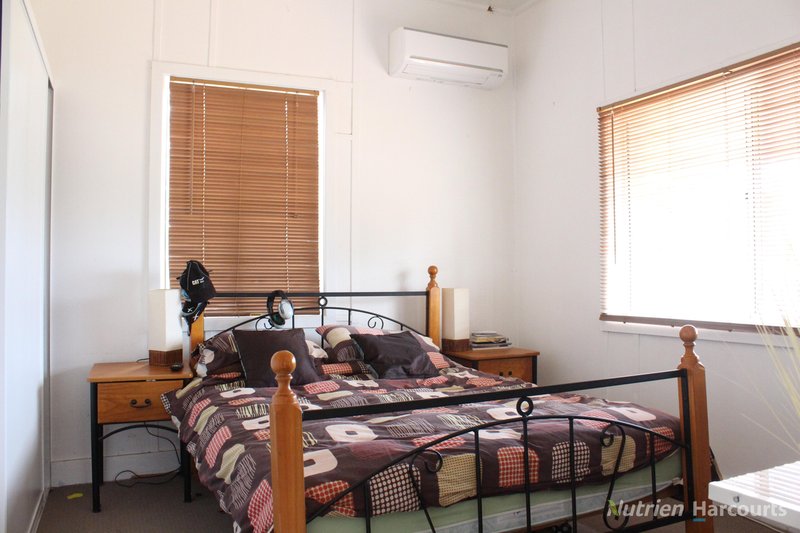 Photo - 8 Bourke Street, Cobar NSW 2835 - Image 4