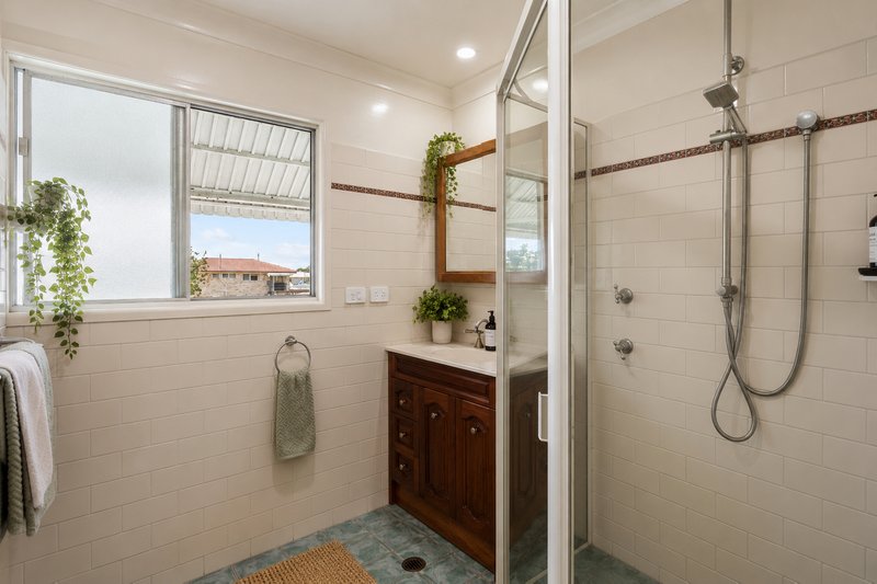 Photo - 8 Bowden Street, Deception Bay QLD 4508 - Image 9