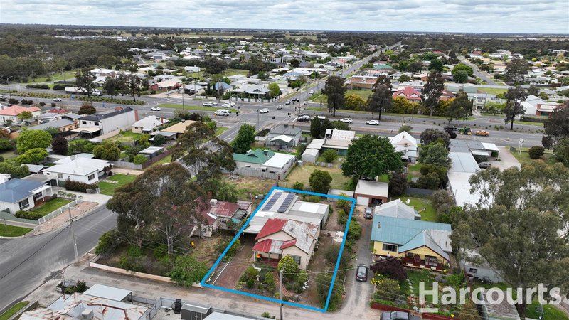 Photo - 8 Bradshaw Street, Horsham VIC 3400 - Image 2