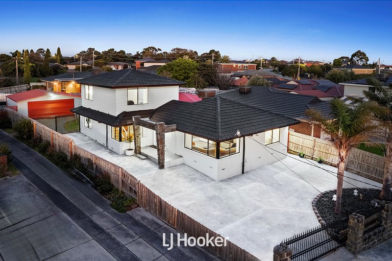 Photo - 8 Brahman Court, Dandenong North VIC 3175 - Image 3