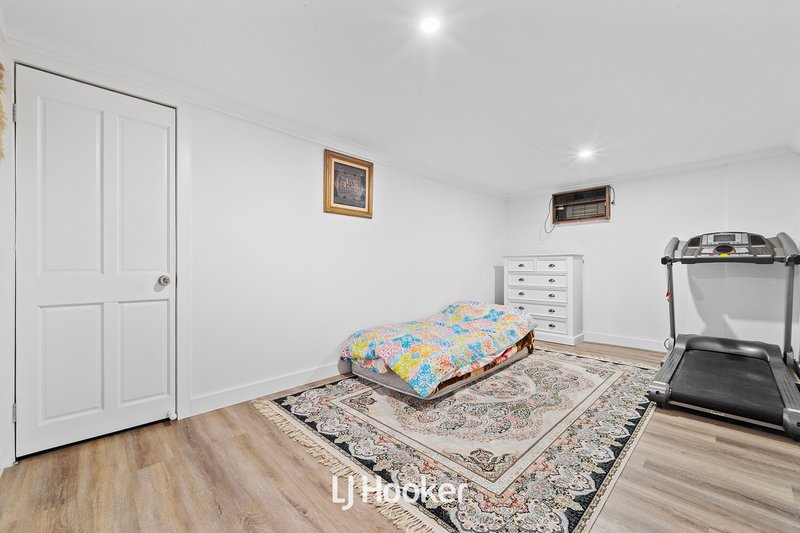 Photo - 8 Brahman Court, Dandenong North VIC 3175 - Image 25