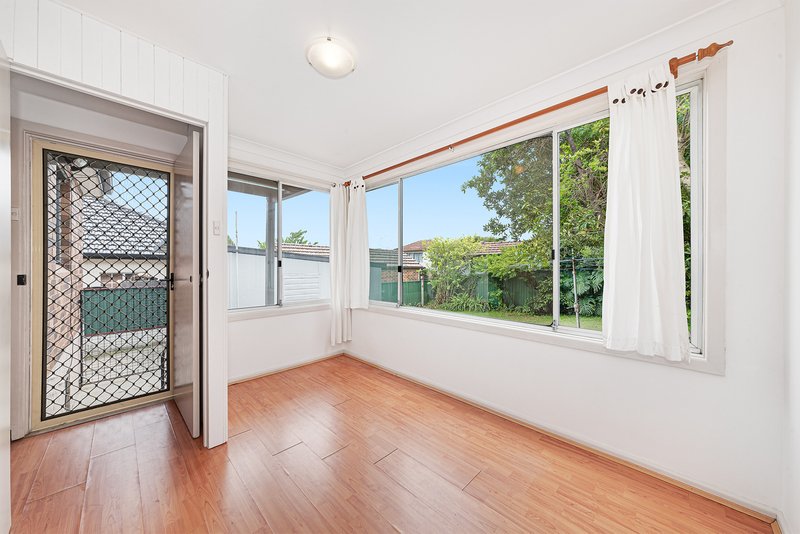 Photo - 8 Bramston Avenue, Earlwood NSW 2206 - Image 4