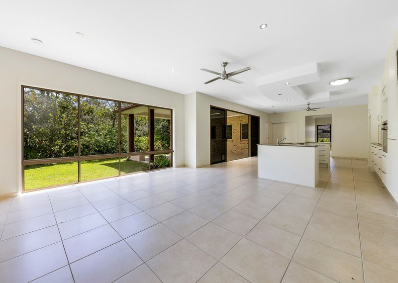 Photo - 8 Brand Place, Mooloolah Valley QLD 4553 - Image 8