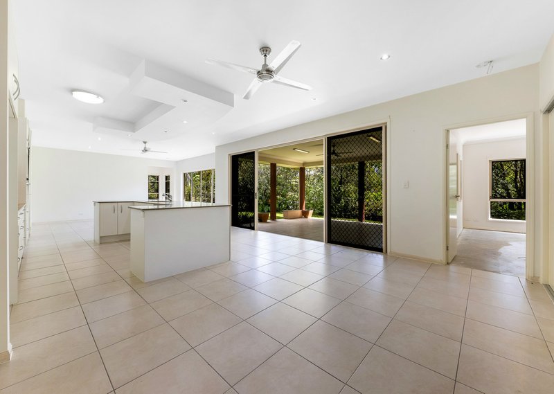 Photo - 8 Brand Place, Mooloolah Valley QLD 4553 - Image 7