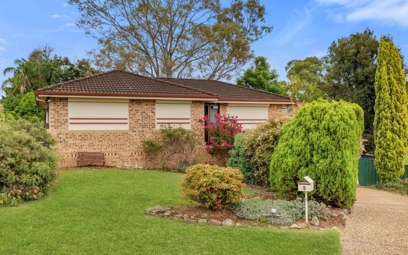 8 Bray Place, Ambarvale NSW 2560