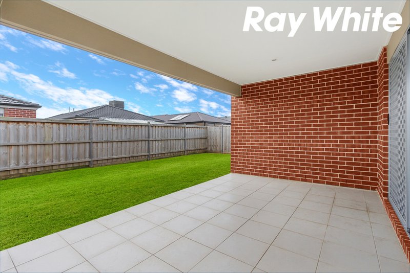 Photo - 8 Bremer Street, Clyde North VIC 3978 - Image 12