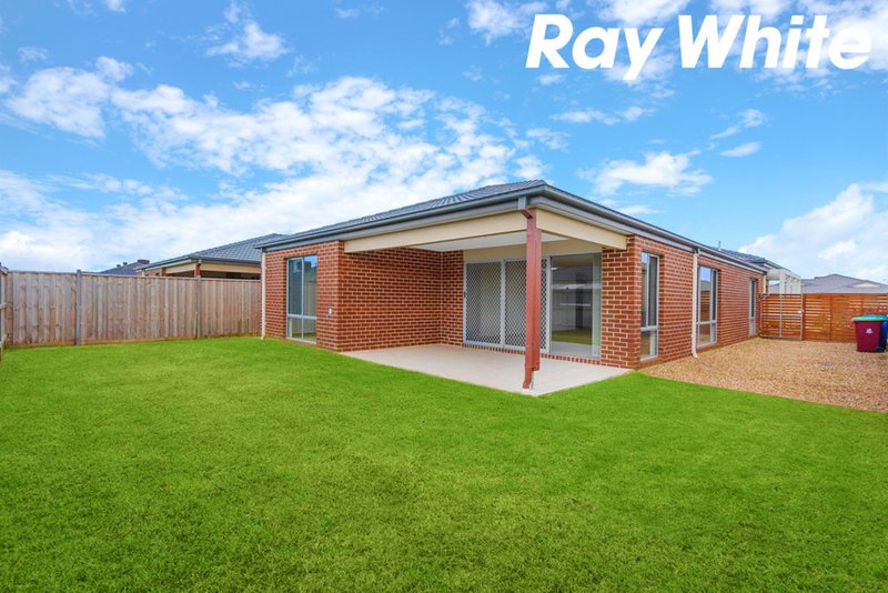 Photo - 8 Bremer Street, Clyde North VIC 3978 - Image 13