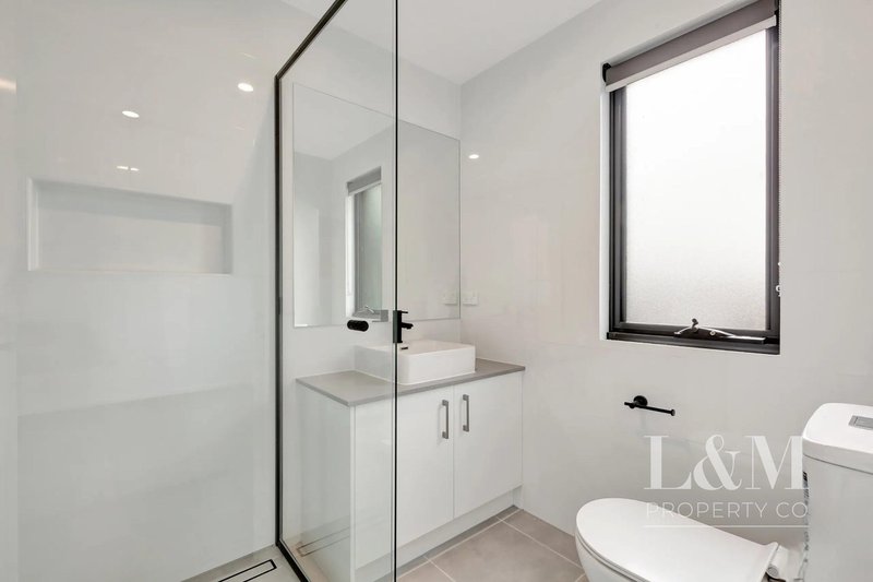 Photo - 8 Brendan Road, Greenvale VIC 3059 - Image 9