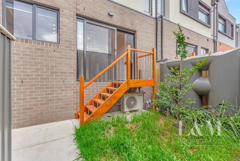 Photo - 8 Brendan Road, Greenvale VIC 3059 - Image 10