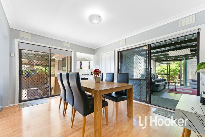 Photo - 8 Bride Avenue, Hampton Park VIC 3976 - Image 7