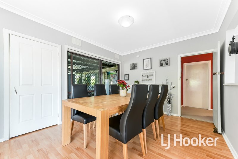 Photo - 8 Bride Avenue, Hampton Park VIC 3976 - Image 8