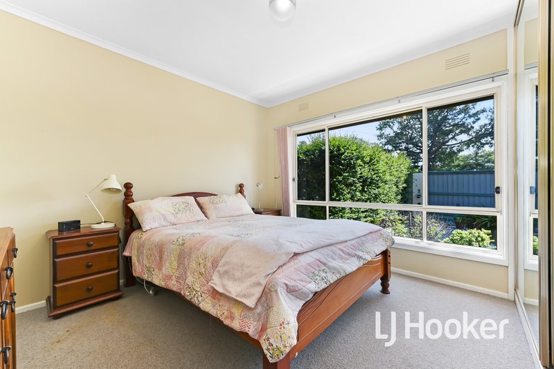 Photo - 8 Bride Avenue, Hampton Park VIC 3976 - Image 11