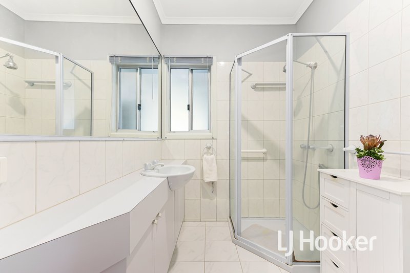 Photo - 8 Bride Avenue, Hampton Park VIC 3976 - Image 12