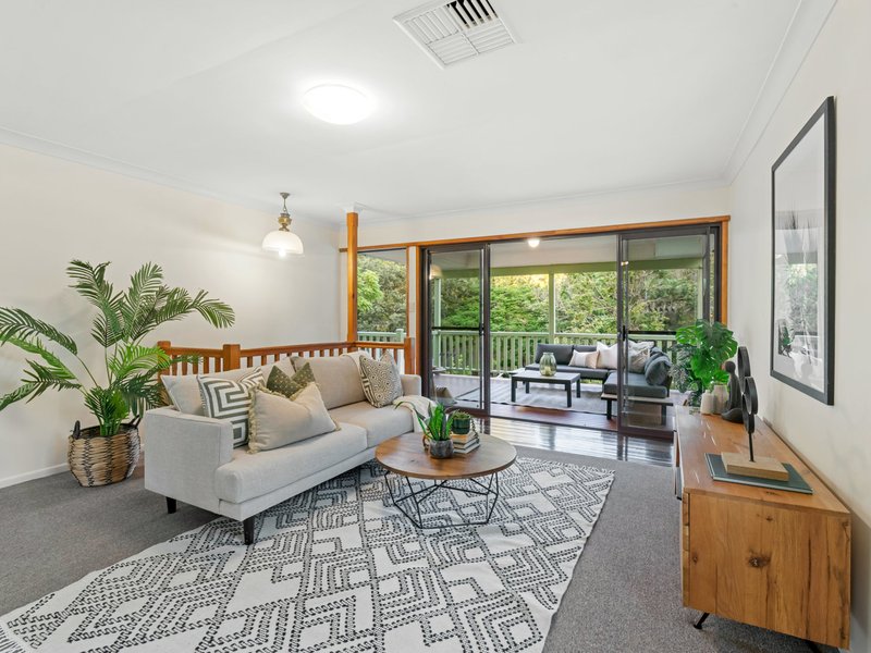 Photo - 8 Brinkworth Place, Indooroopilly QLD 4068 - Image 6