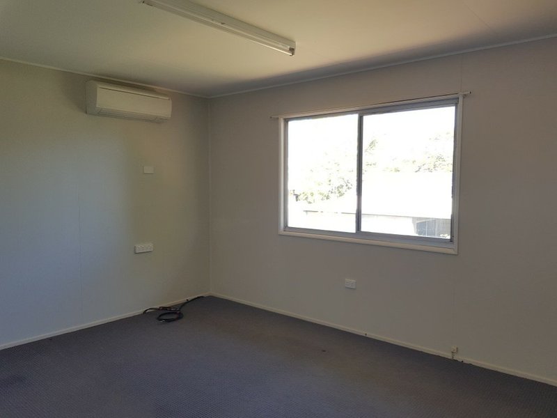 Photo - 8 Brisbane Street, Cloncurry QLD 4824 - Image 6