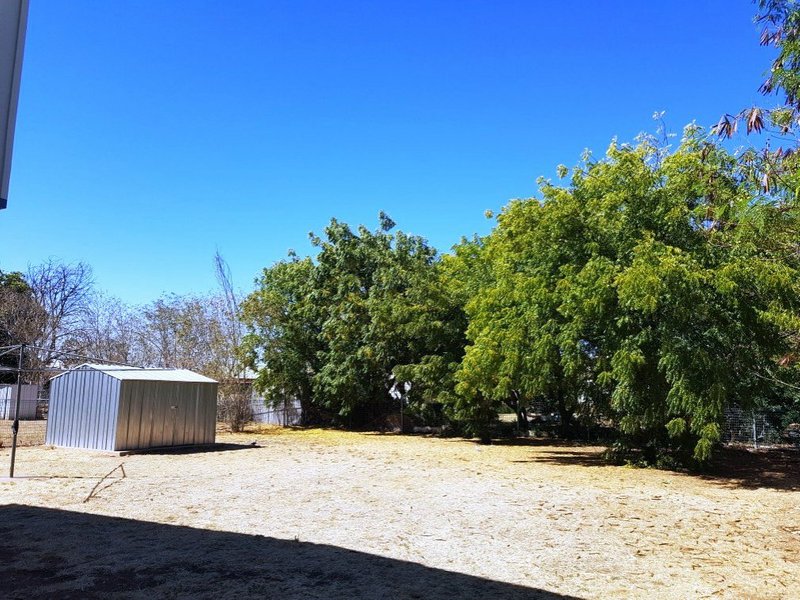 Photo - 8 Brisbane Street, Cloncurry QLD 4824 - Image 9