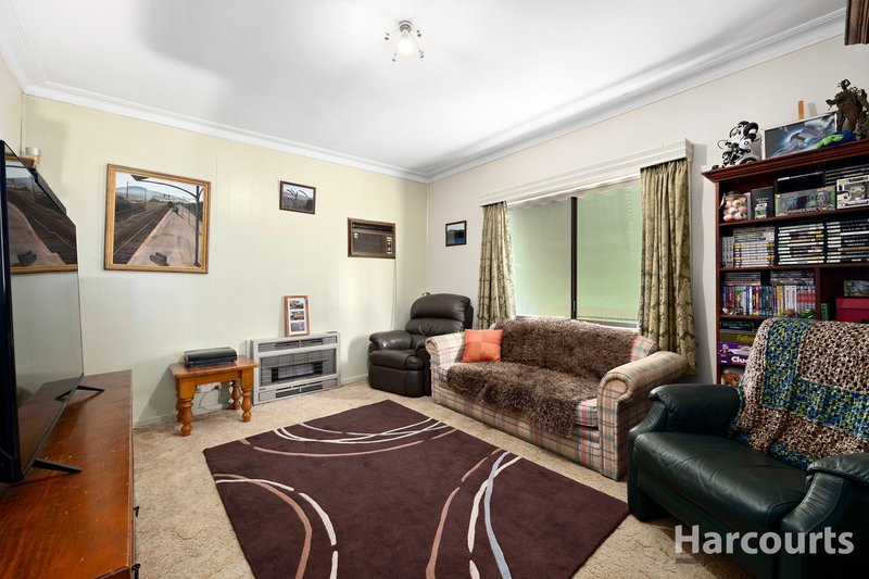 Photo - 8 Brock Street, Moe VIC 3825 - Image 5