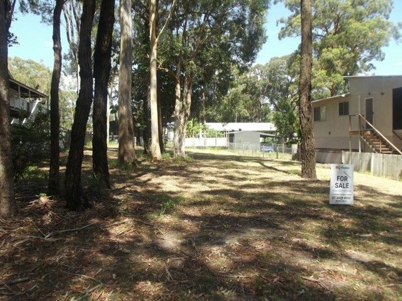 Photo - 8 Brolga Street, Macleay Island QLD 4184 - Image 3