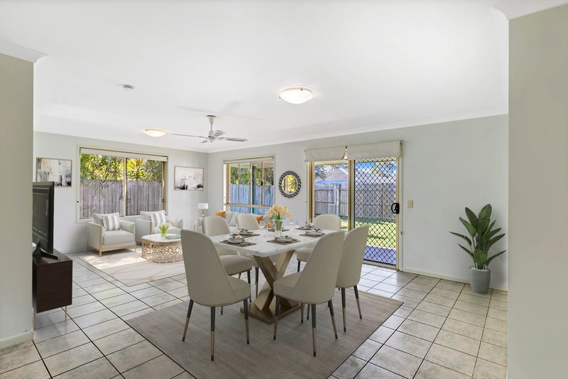 Photo - 8 Bronte Court, Sippy Downs QLD 4556 - Image 5