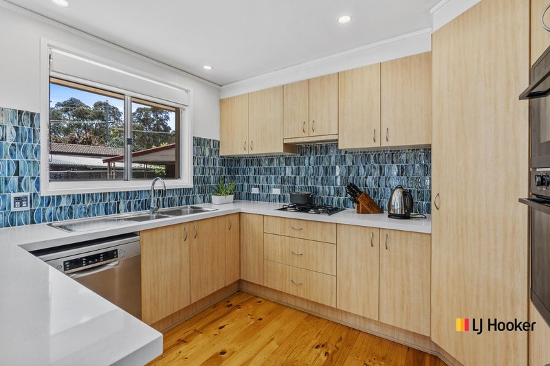 Photo - 8 Brooke Place, Wanniassa ACT 2903 - Image 6