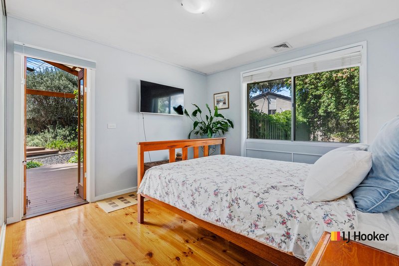 Photo - 8 Brooke Place, Wanniassa ACT 2903 - Image 7