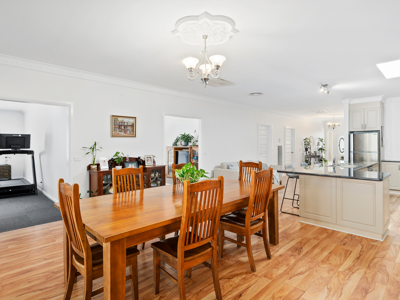 4-bedroom house at 8 Browne Street, Tocumwal, NSW 2714, Berrigan, New South Wales