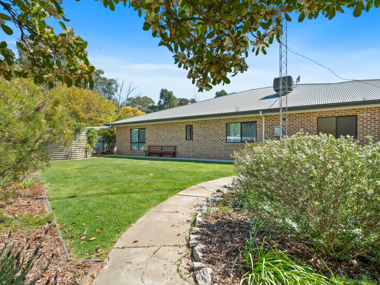 4-bedroom house at 8 Browne Street, Tocumwal, NSW 2714, Berrigan, New South Wales