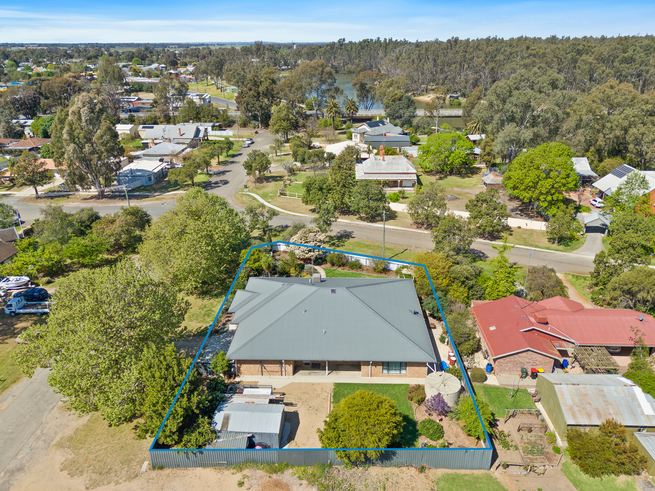 4-bedroom house at 8 Browne Street, Tocumwal, NSW 2714, Berrigan, New South Wales