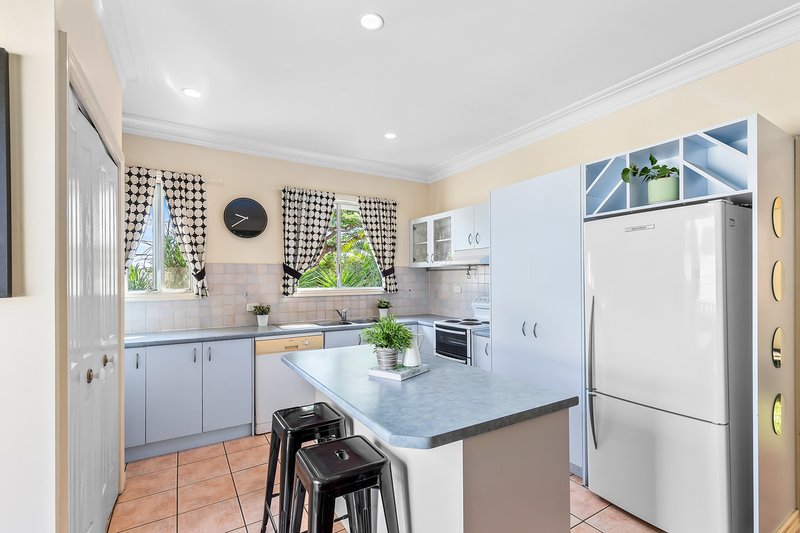 Photo - 8 Browns Dip Road, Enoggera QLD 4051 - Image 3