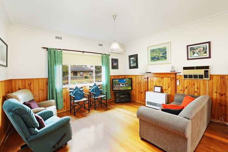 Photo - 8 Buckingham Street, Lara VIC 3212 - Image 3