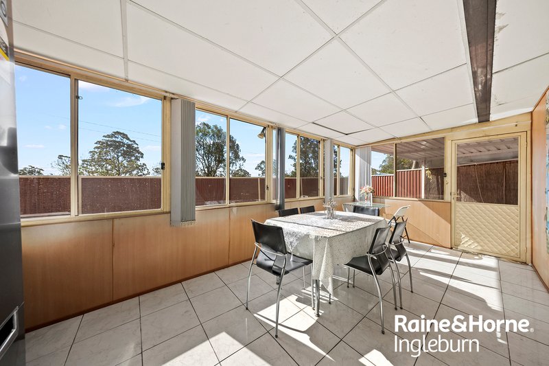 Photo - 8 Buick Place, Ingleburn NSW 2565 - Image 4