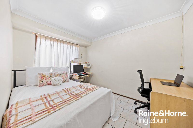 Photo - 8 Buick Place, Ingleburn NSW 2565 - Image 7