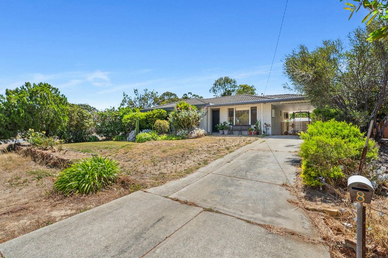 Photo - 8 Bulla Street, Lesmurdie WA 6076 - Image 3