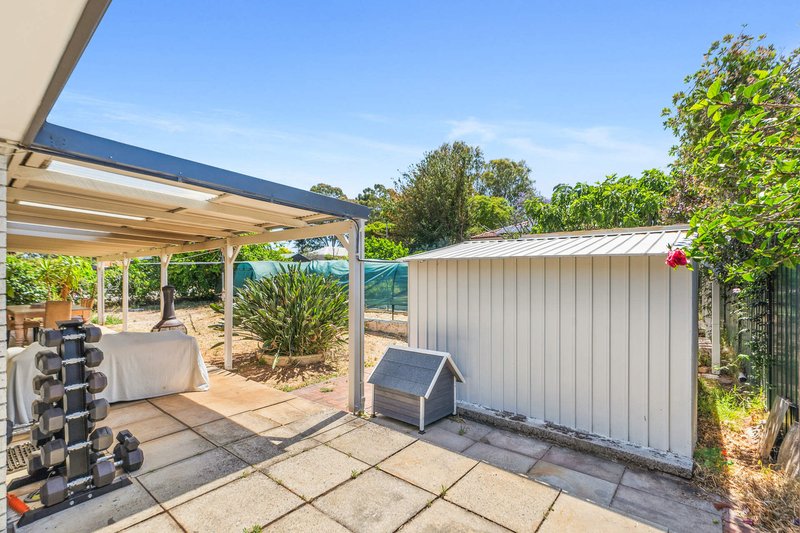 Photo - 8 Bulla Street, Lesmurdie WA 6076 - Image 15