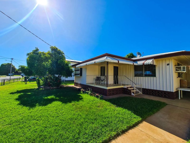 Photo - 8 Bulolo Street, Mount Isa QLD 4825 - Image 1