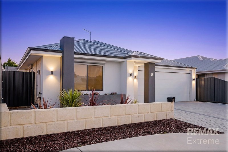 Photo - 8 Bundjalung Rise, Yanchep WA 6035 - Image 2