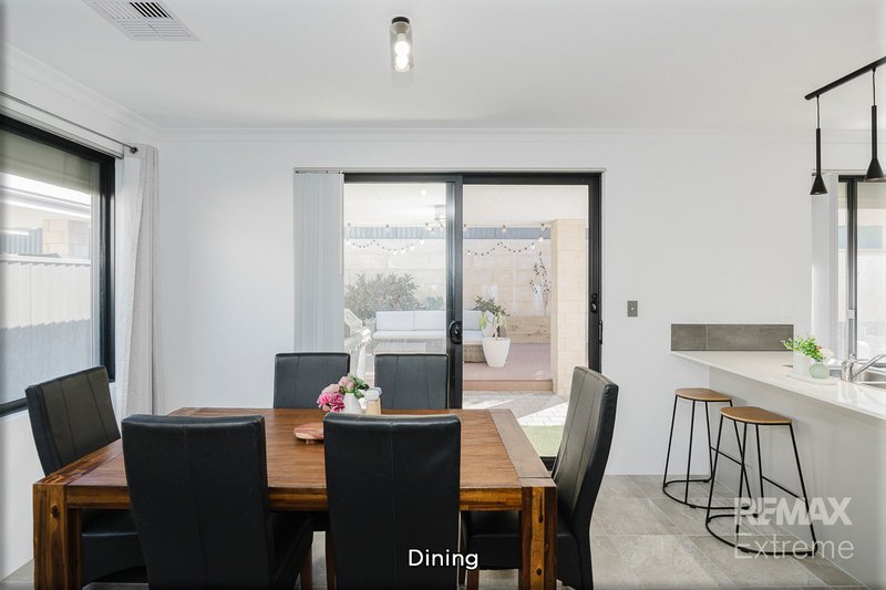 Photo - 8 Bundjalung Rise, Yanchep WA 6035 - Image 10