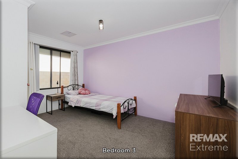 Photo - 8 Bundjalung Rise, Yanchep WA 6035 - Image 16