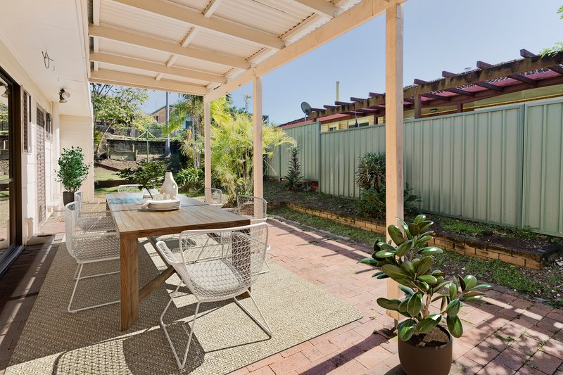 Photo - 8 Bunowen Street, Ferny Grove QLD 4055 - Image 5