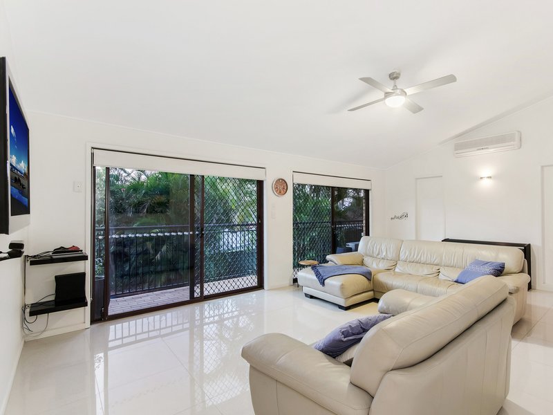 Photo - 8 Bunya Court, Helensvale QLD 4212 - Image 8