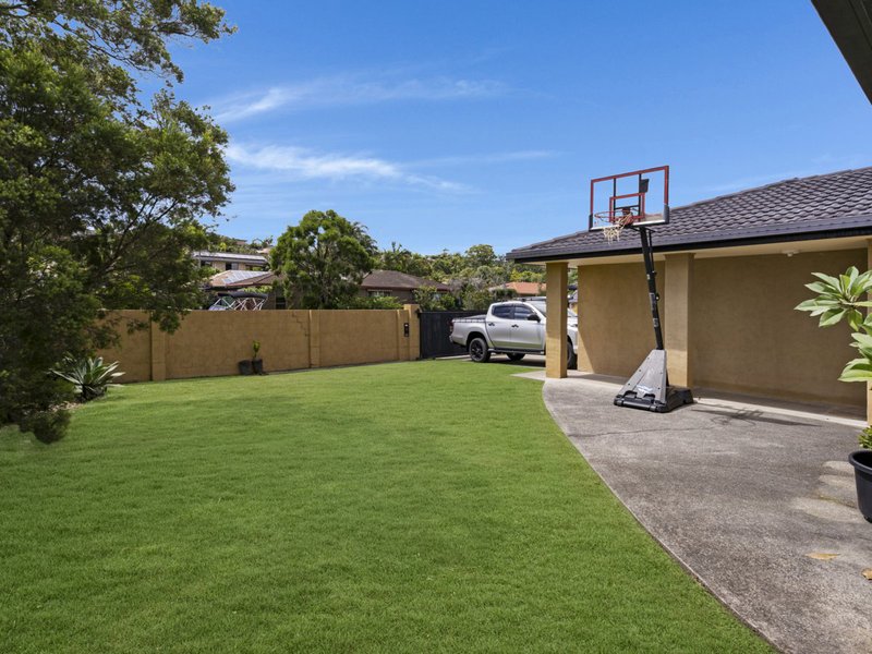 Photo - 8 Burdock Street, Elanora QLD 4221 - Image 8