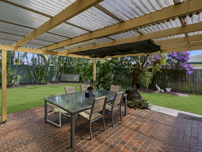 Photo - 8 Burdock Street, Elanora QLD 4221 - Image 9