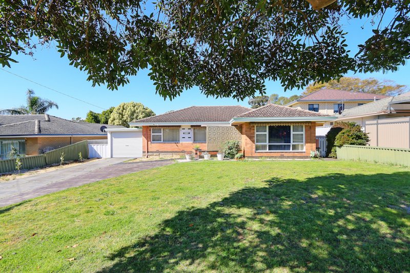 8 Burney Court, Kardinya WA 6163