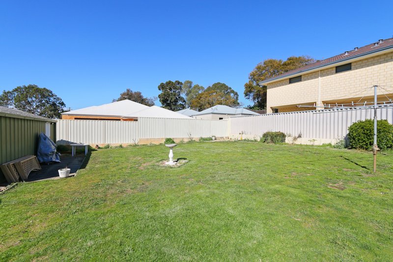 Photo - 8 Burney Court, Kardinya WA 6163 - Image 15