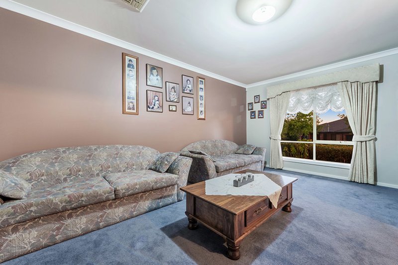 Photo - 8 Burniston Avenue, Craigieburn VIC 3064 - Image 7