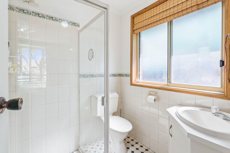 Photo - 8 Burns Avenue, Pooraka SA 5095 - Image 11