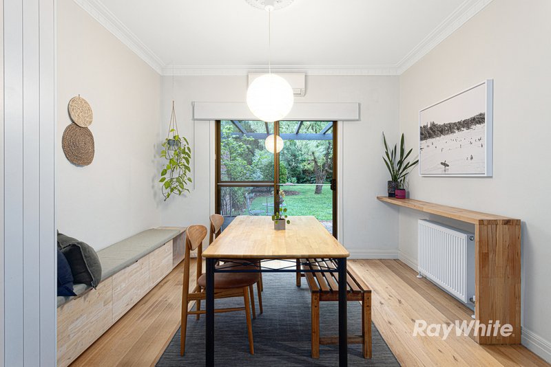 Photo - 8 Bute Street, Murrumbeena VIC 3163 - Image 3